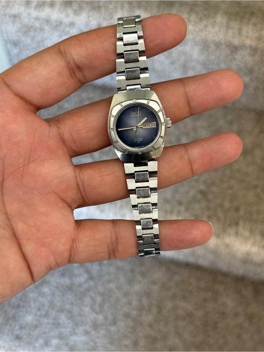 Seiko vintage automatic  Blue Dial Day-Date Watch Womens rare find
